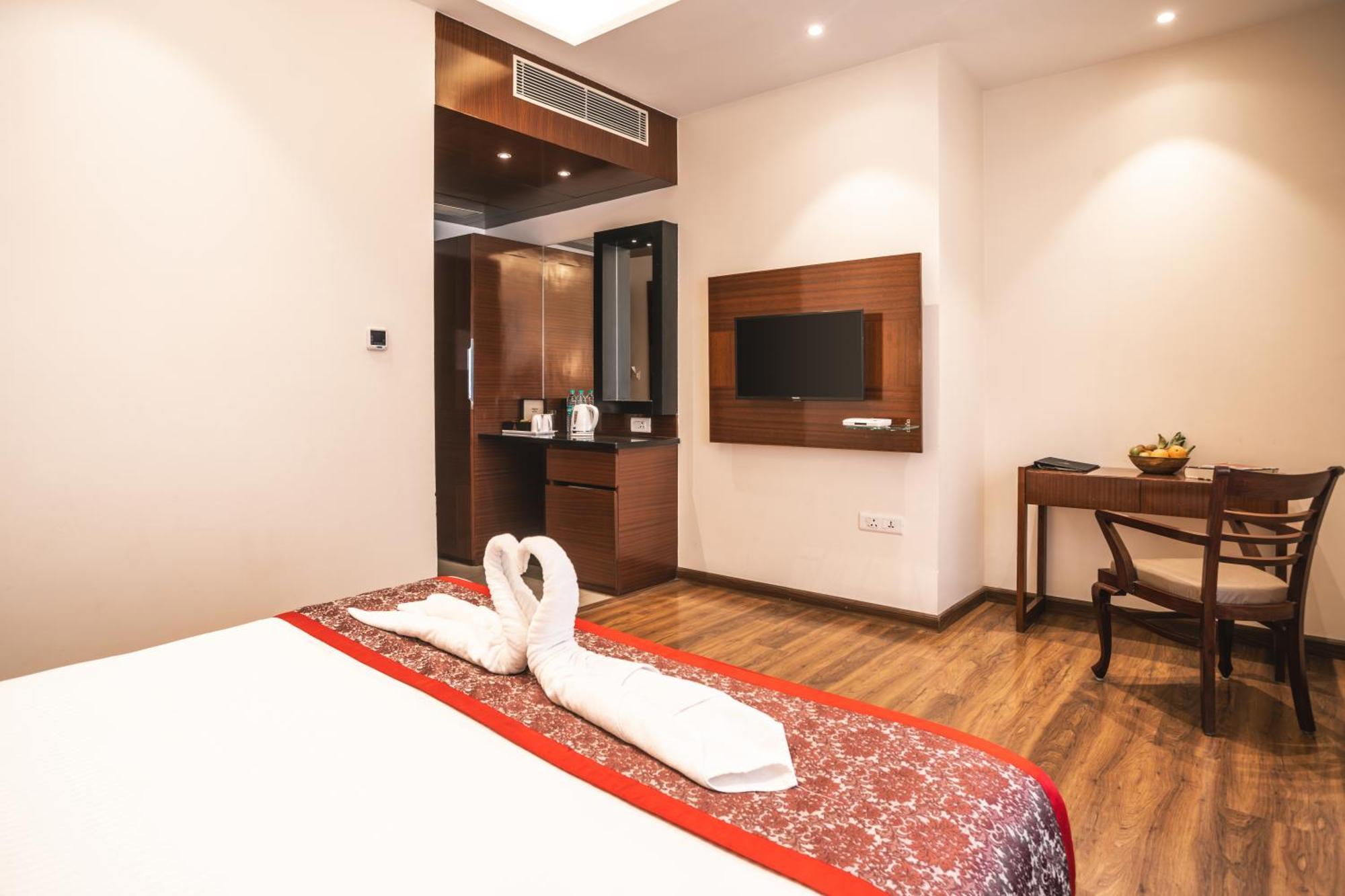 Hotel Amritara Sadka Amritsar Extérieur photo