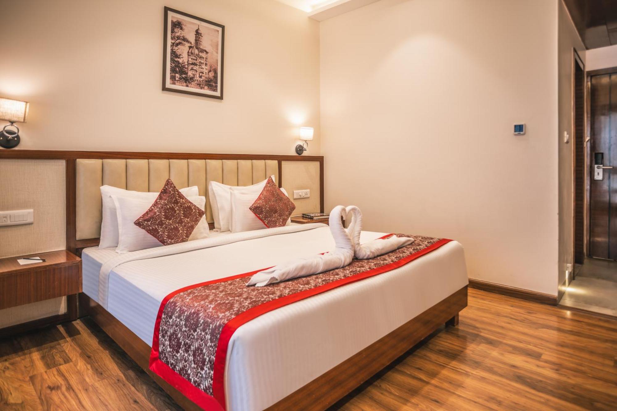Hotel Amritara Sadka Amritsar Extérieur photo