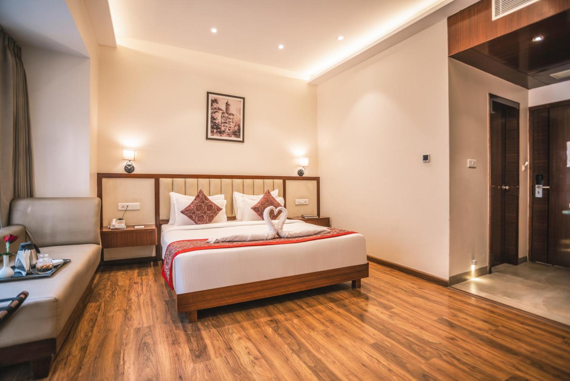 Hotel Amritara Sadka Amritsar Extérieur photo