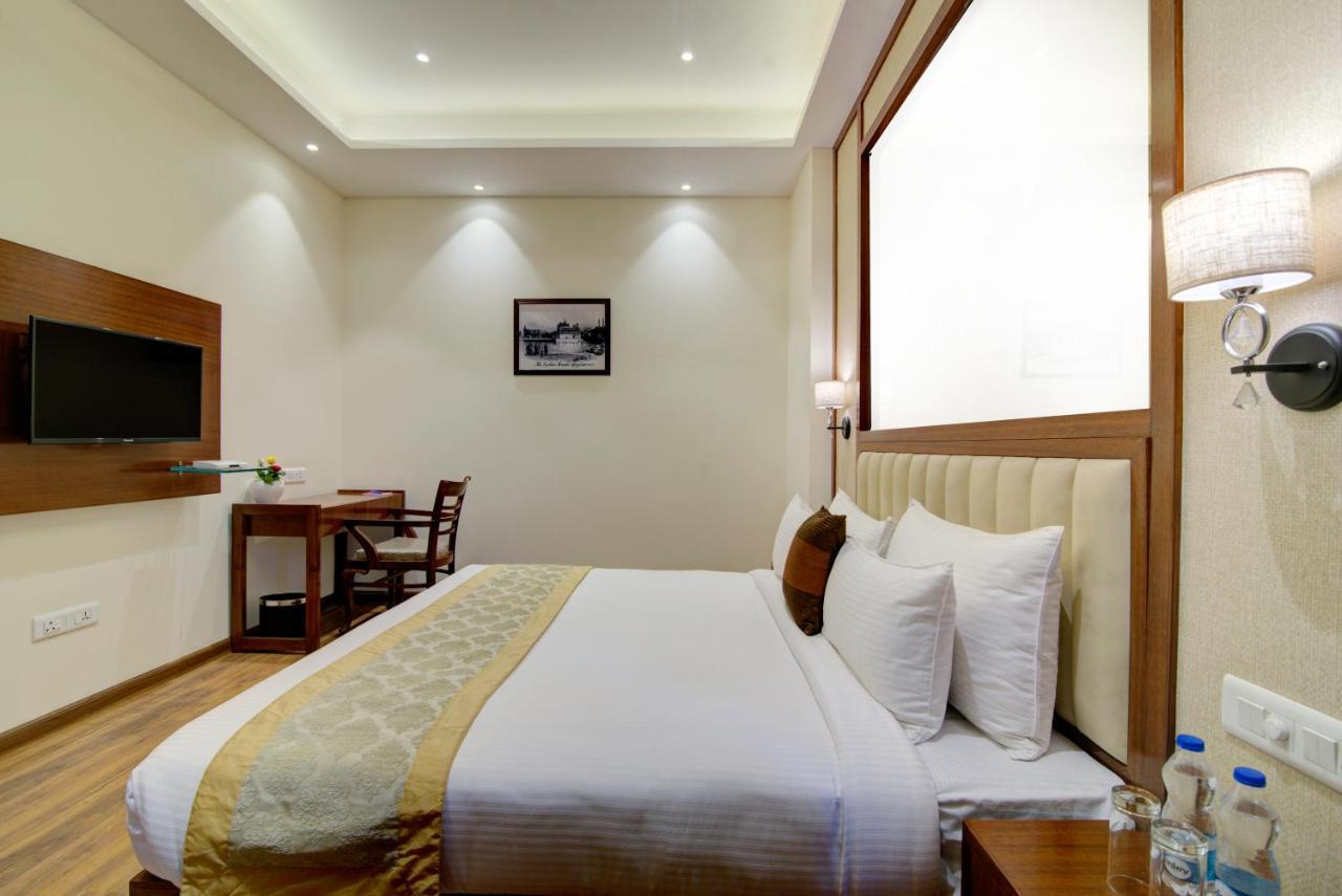 Hotel Amritara Sadka Amritsar Extérieur photo